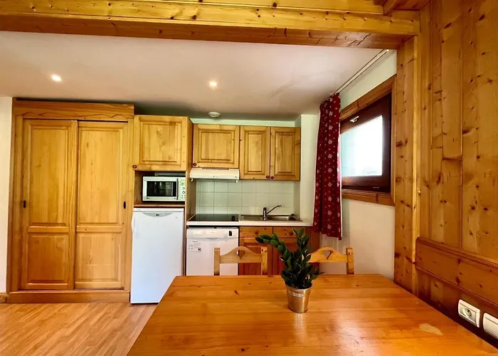 Haven Of Peace With Balcony In Combloux