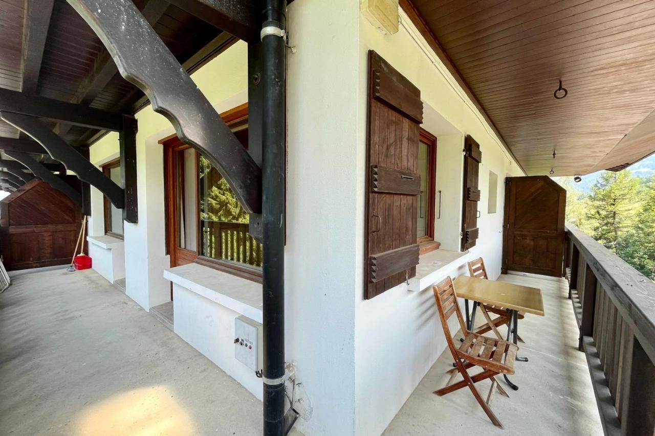 Haven Of Peace With Balcony In Apartment *